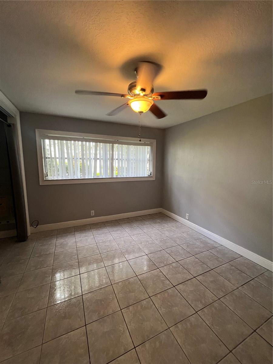 Image 19 of 22 For 1433 Belcher Road C4