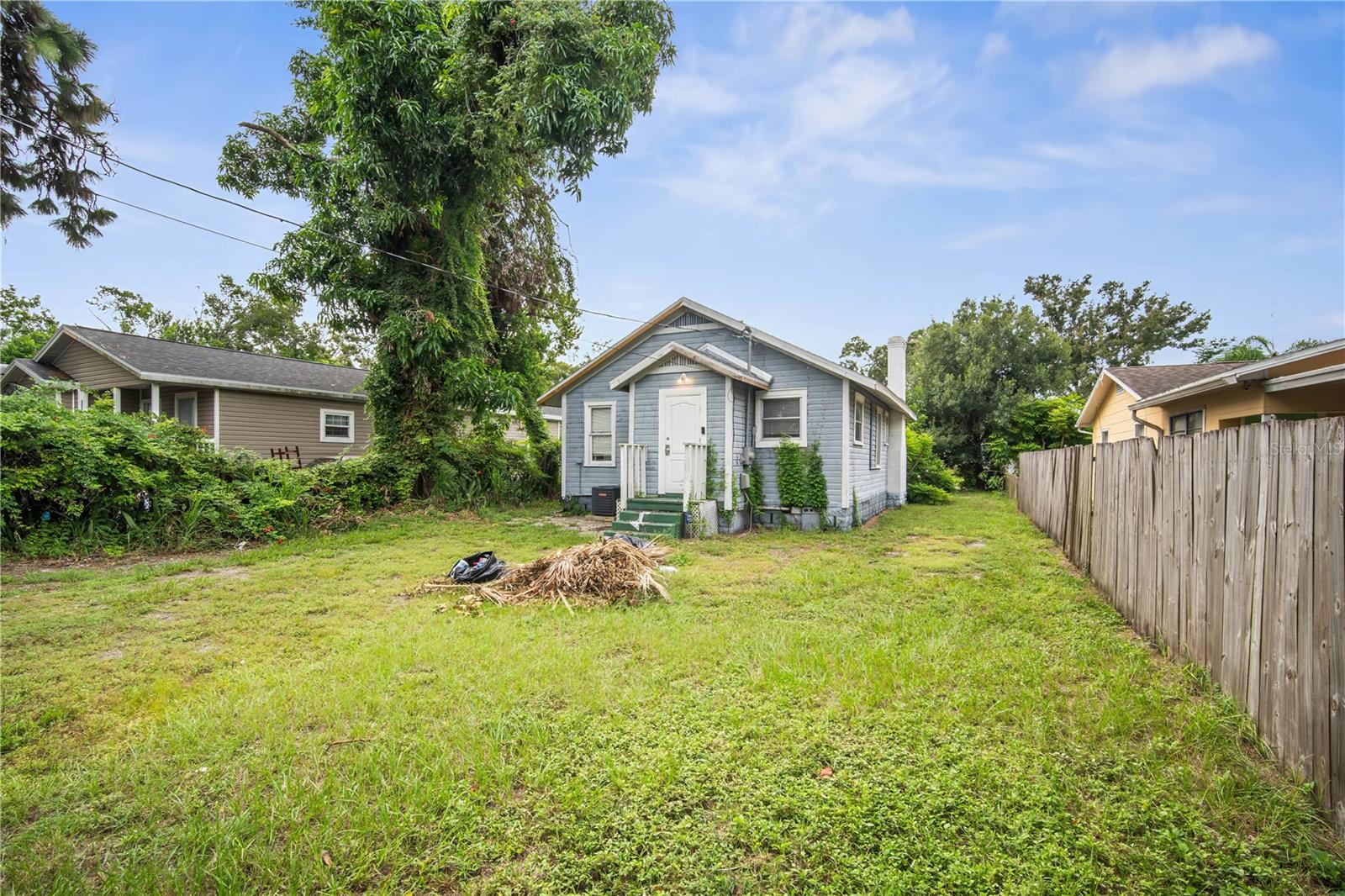 Image 3 of 21 For 3535 14th Avenue S