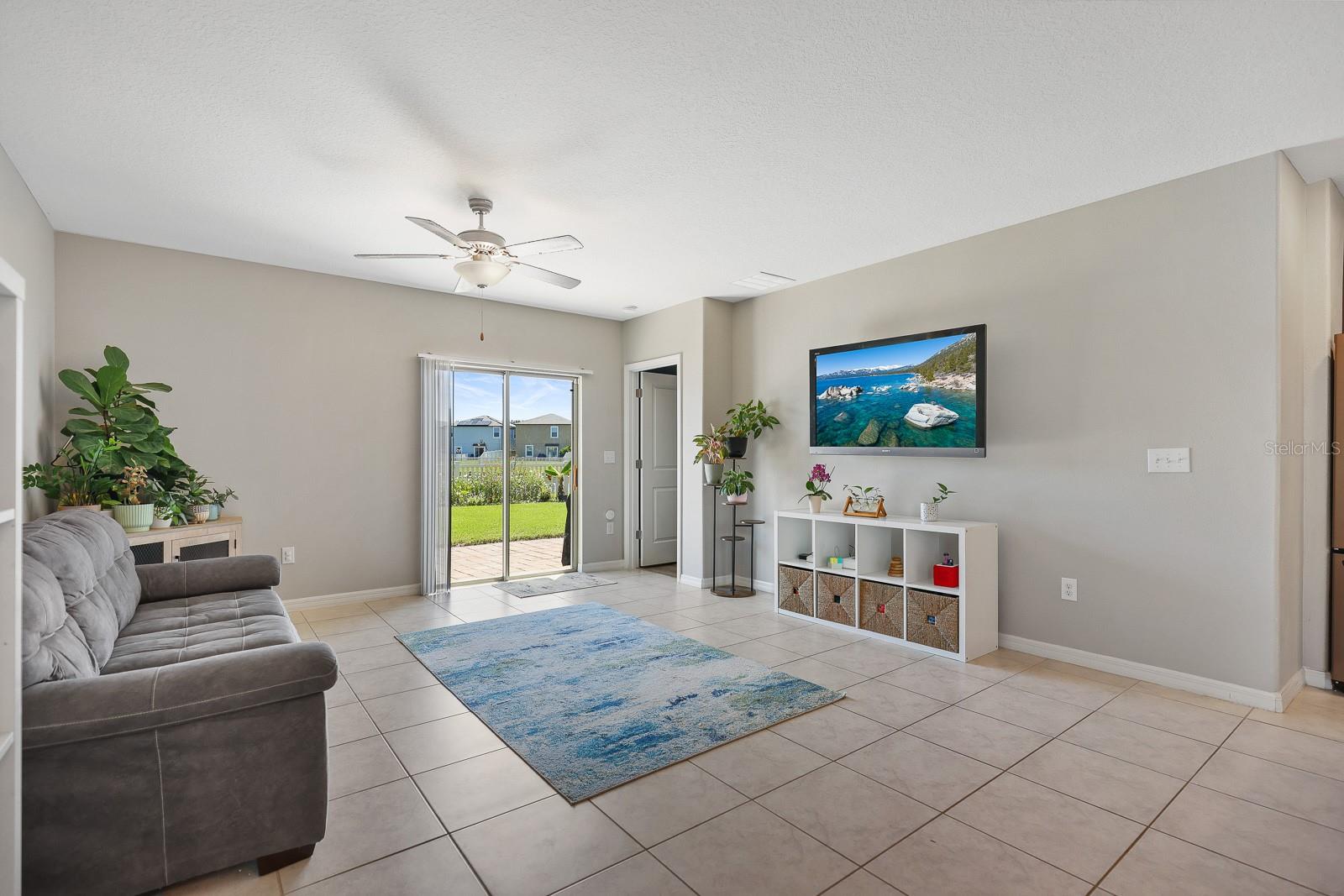 Image 12 of 34 For 11487 Sage Canyon Drive