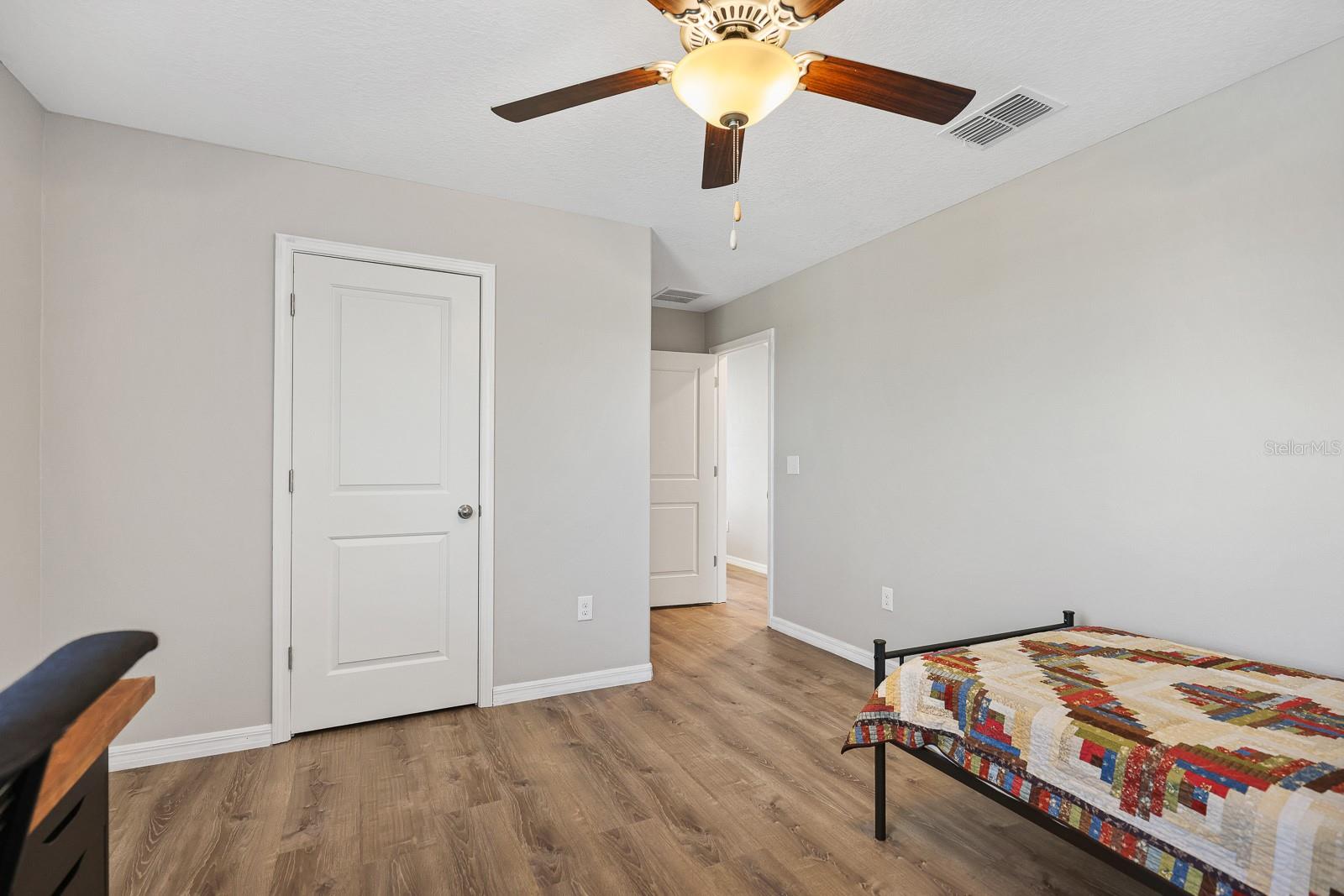 Image 21 of 34 For 11487 Sage Canyon Drive