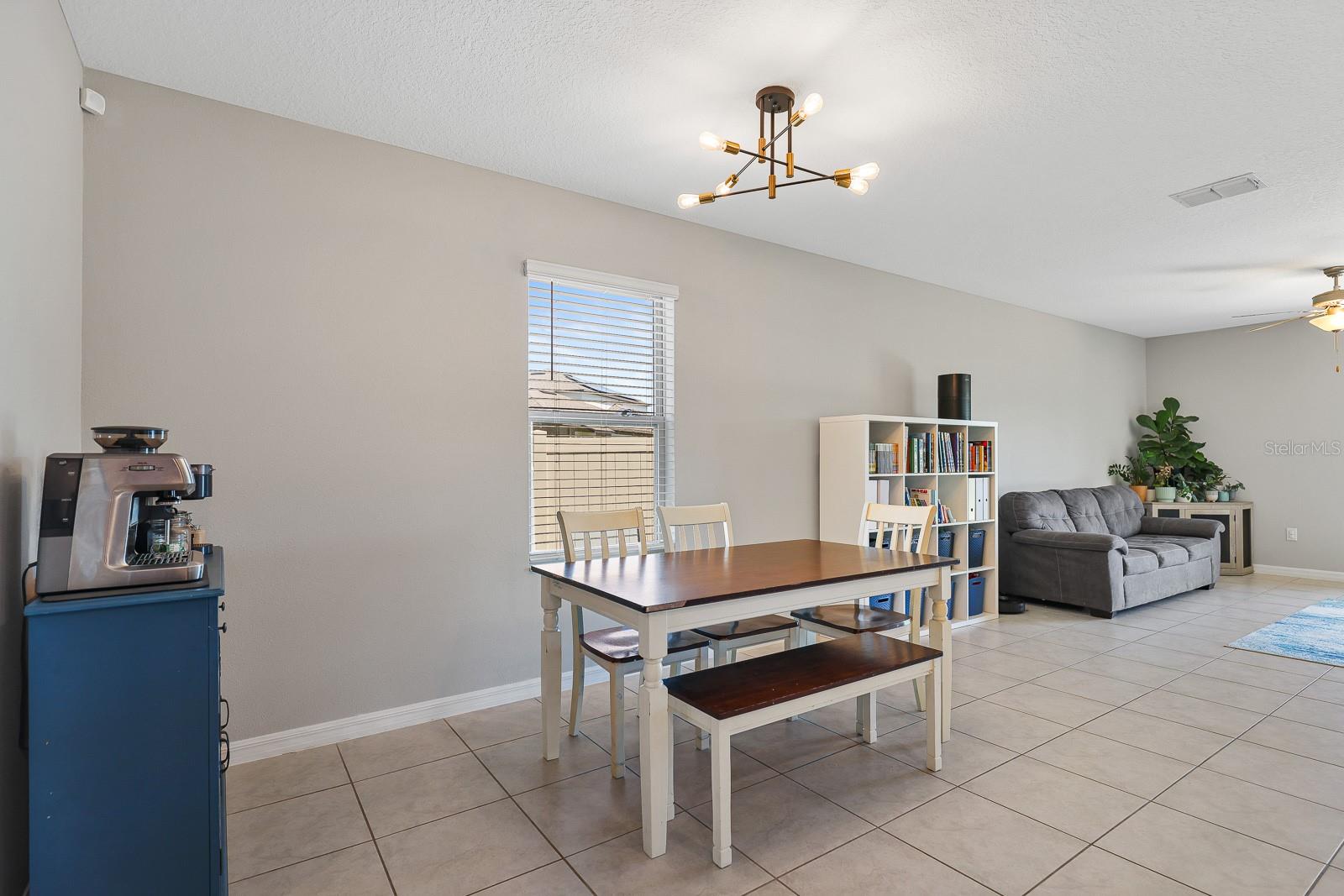 Image 9 of 34 For 11487 Sage Canyon Drive