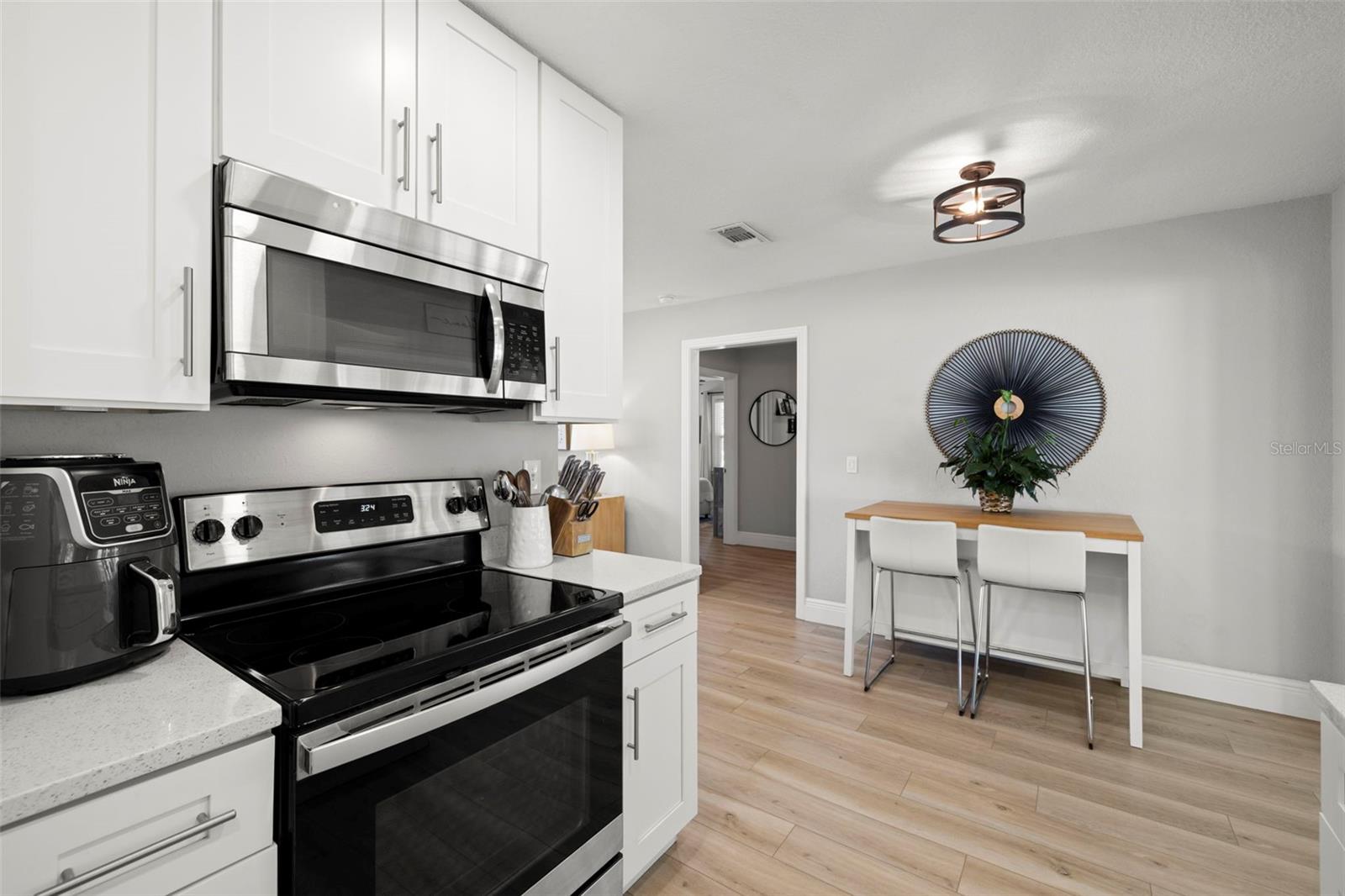 Image 19 of 40 For 1250 Palm Street