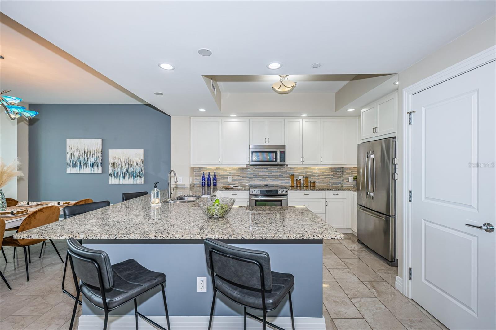 Image 10 of 47 For 1325 Snell Isle Boulevard Ne 611