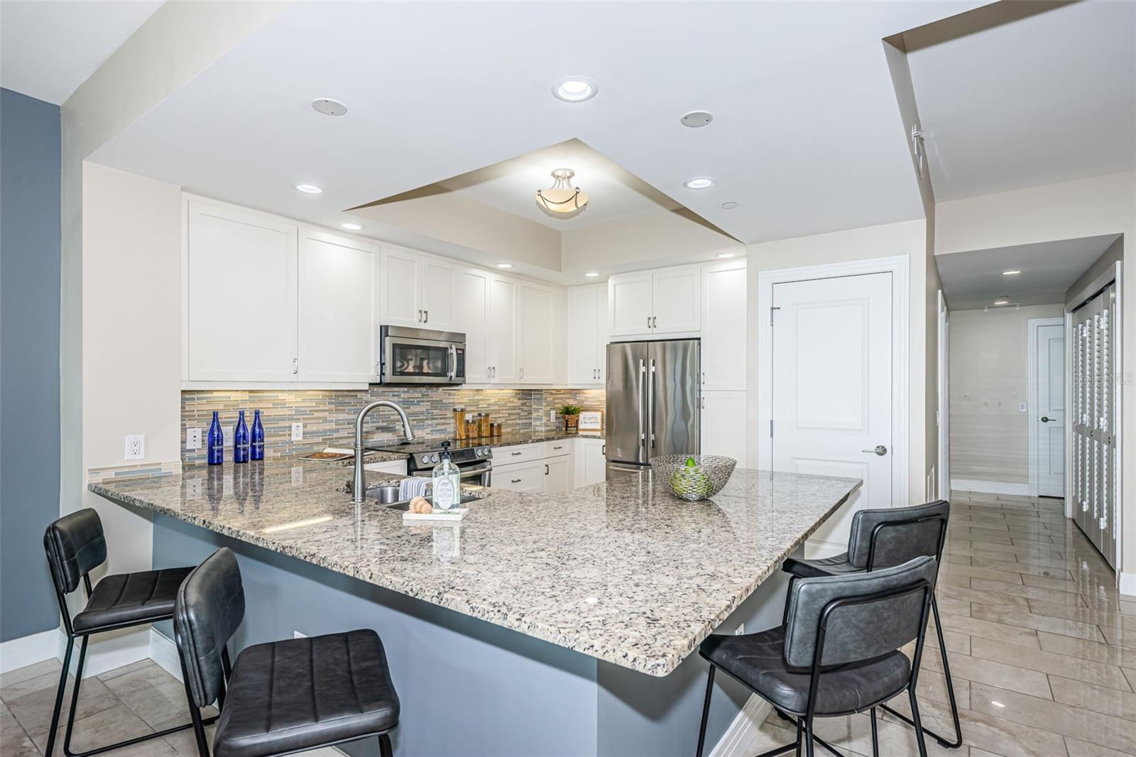 Image 11 of 47 For 1325 Snell Isle Boulevard Ne 611