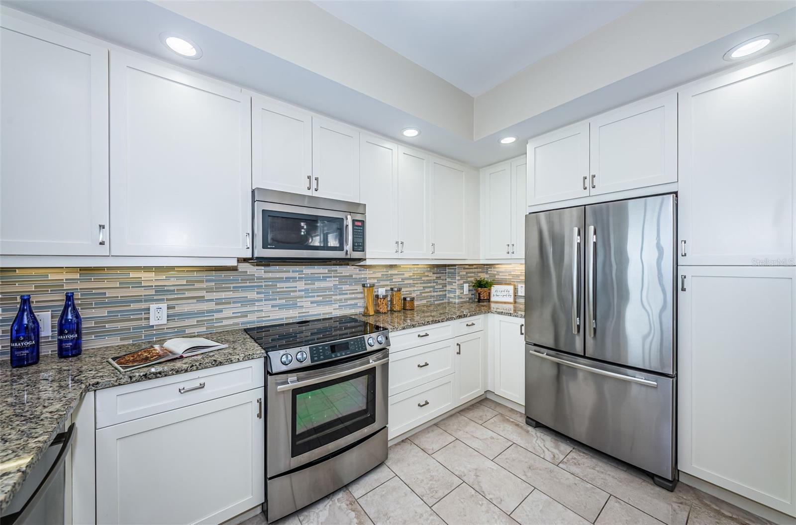 Image 14 of 47 For 1325 Snell Isle Boulevard Ne 611
