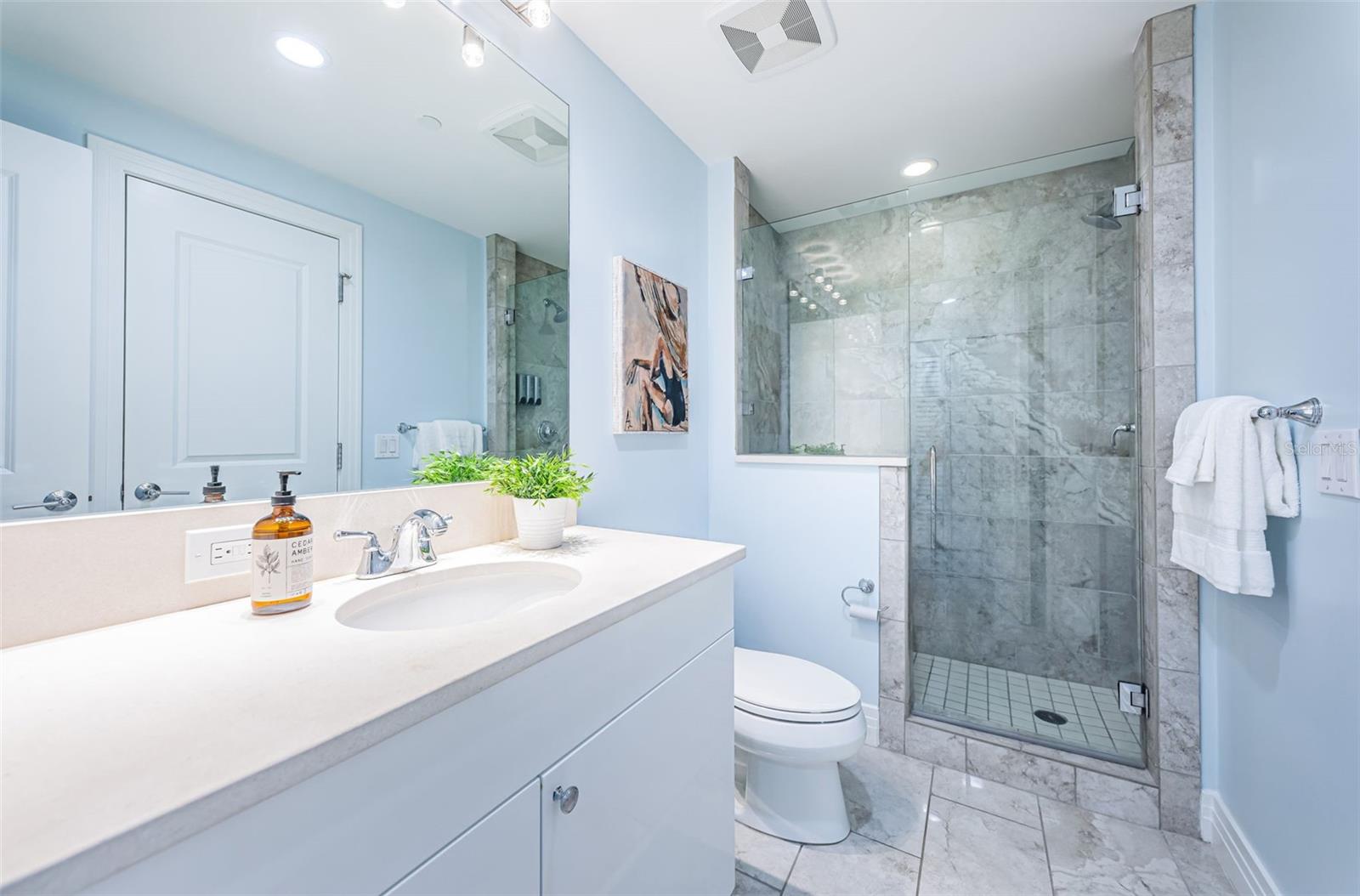 Image 23 of 47 For 1325 Snell Isle Boulevard Ne 611