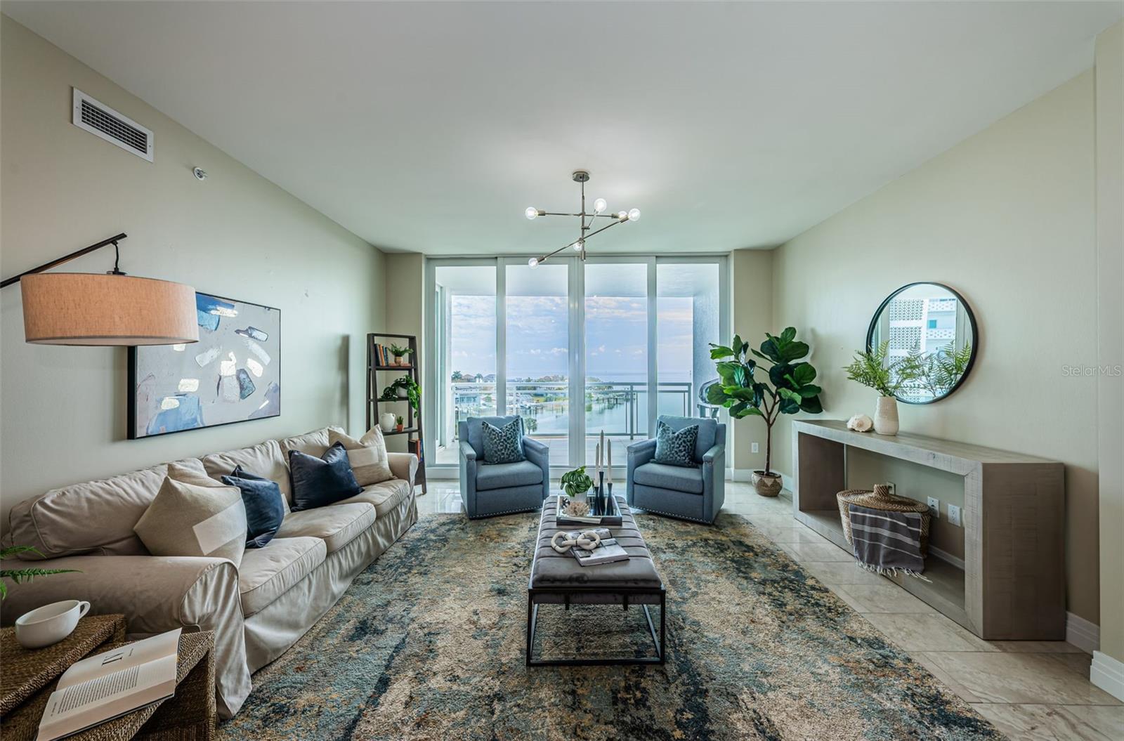 Image 4 of 47 For 1325 Snell Isle Boulevard Ne 611