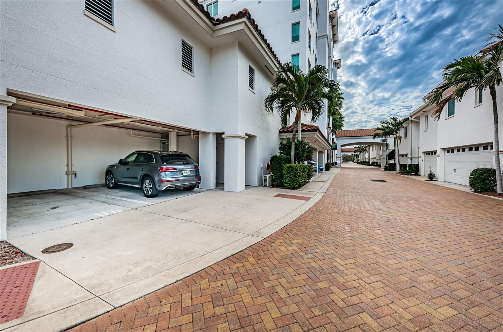 Image 46 of 47 For 1325 Snell Isle Boulevard Ne 611