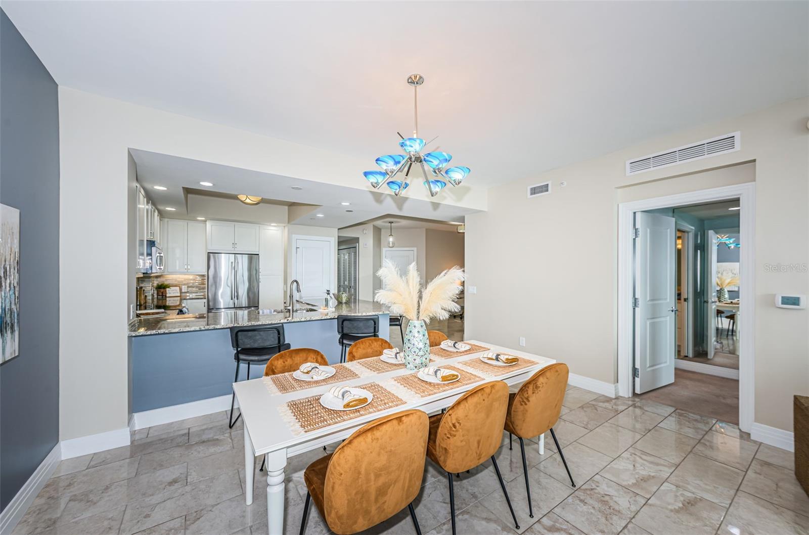 Image 6 of 47 For 1325 Snell Isle Boulevard Ne 611