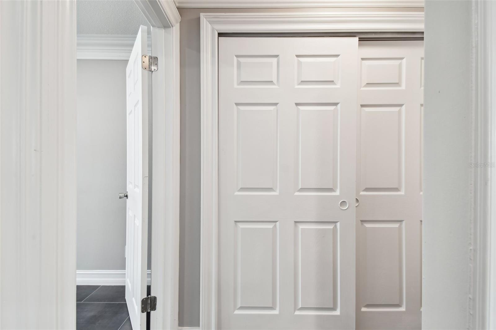 Image 17 of 51 For 2942 Bay Drive 24