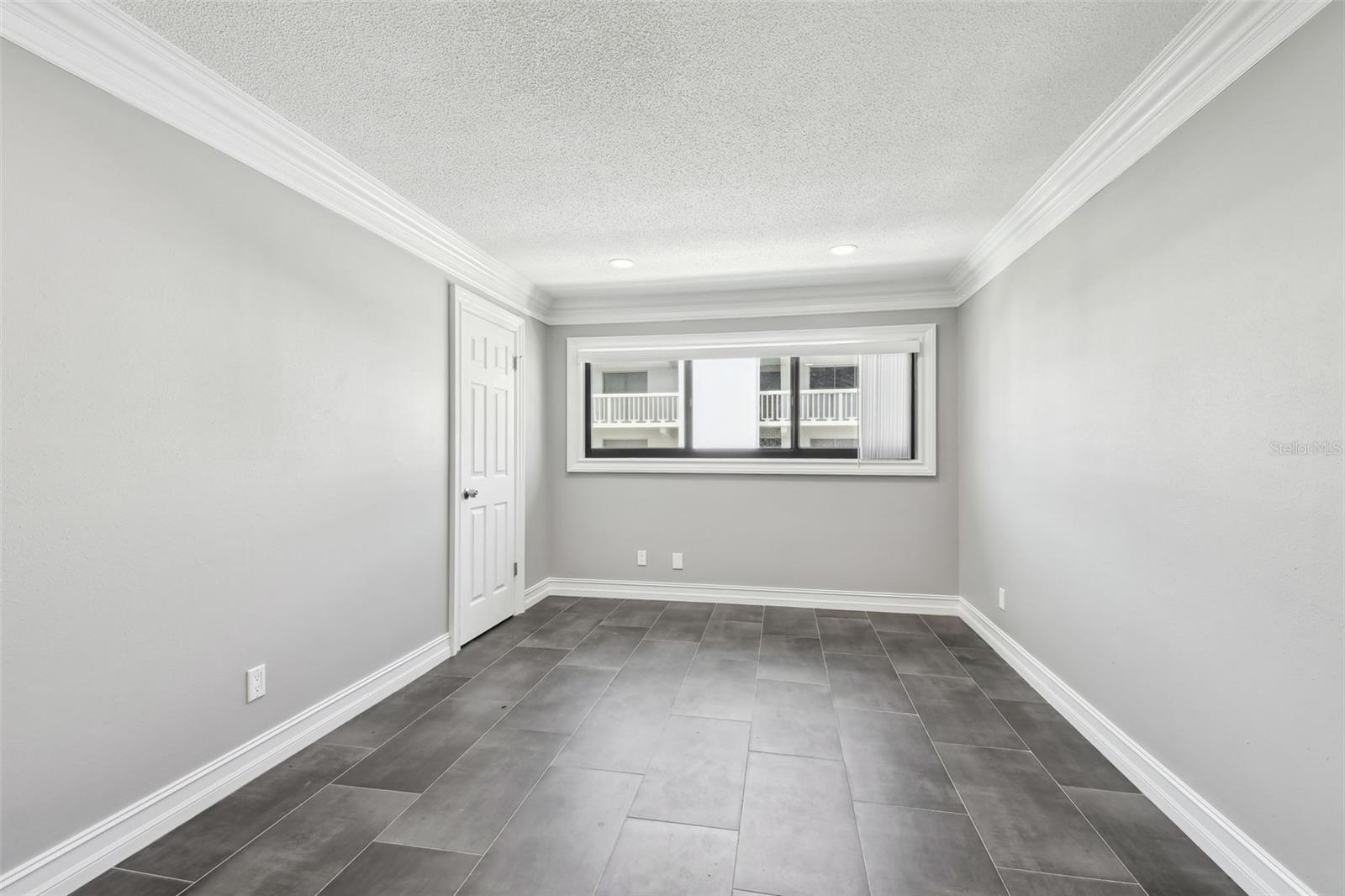 Image 18 of 51 For 2942 Bay Drive 24