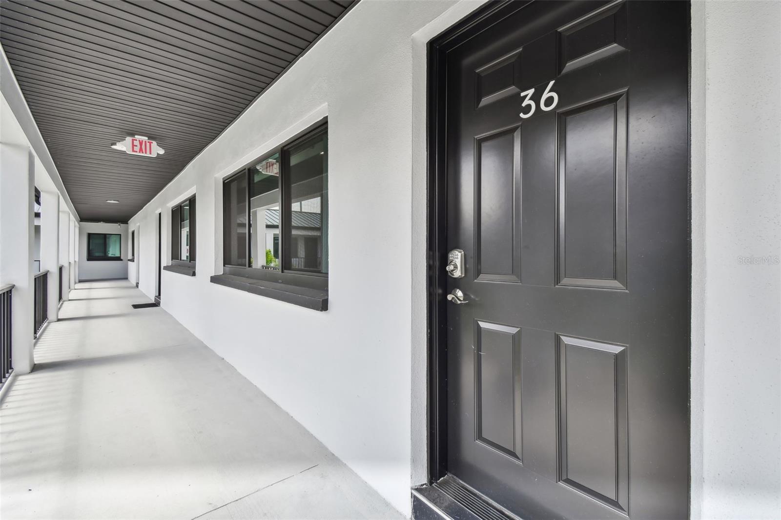 Image 4 of 51 For 2942 Bay Drive 24