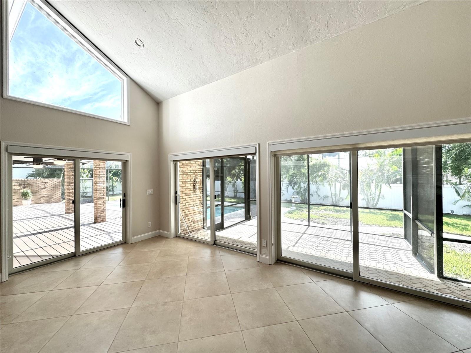 Image 11 of 53 For 7315 Hunt Club Lane