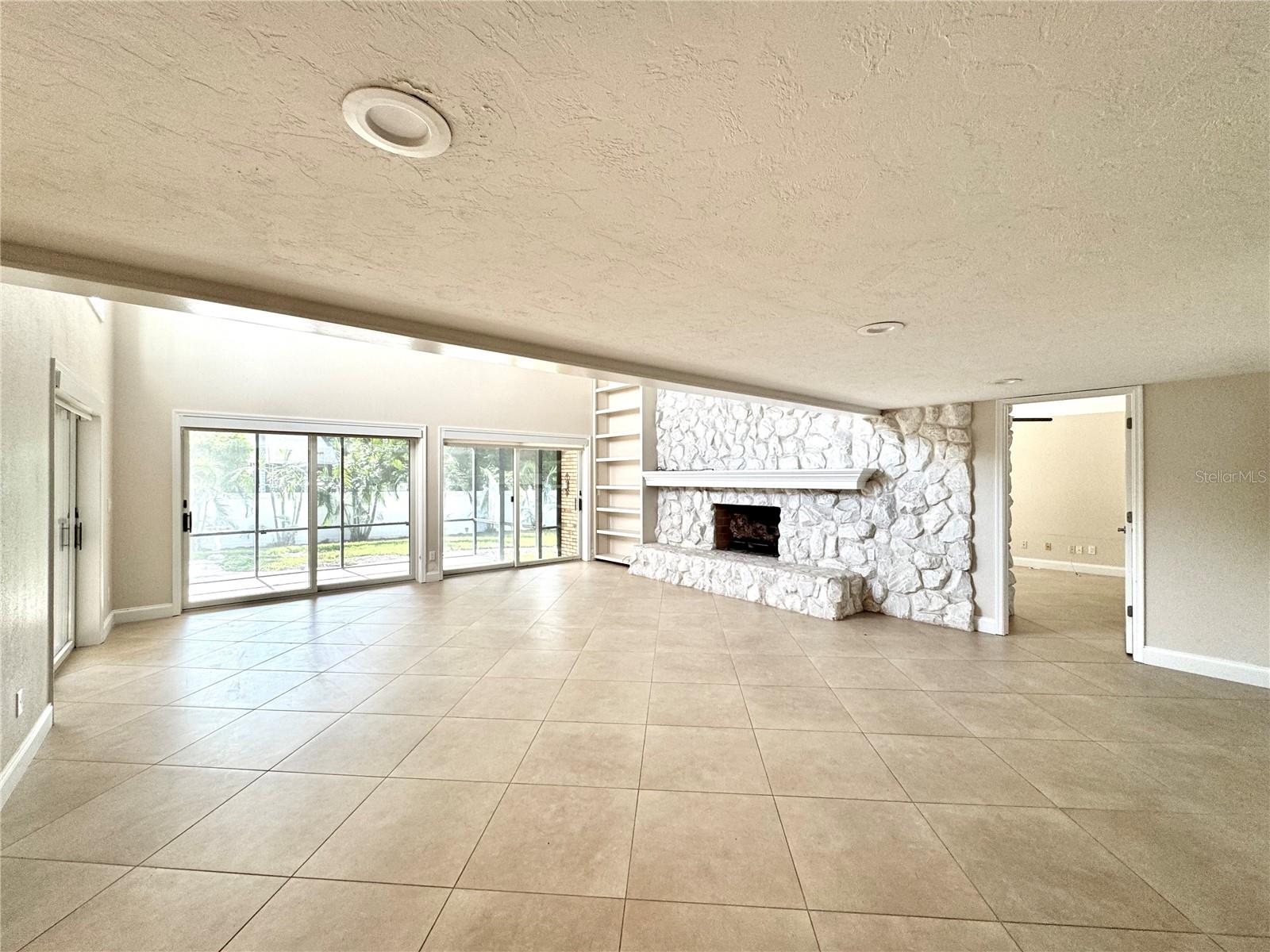 Image 19 of 53 For 7315 Hunt Club Lane