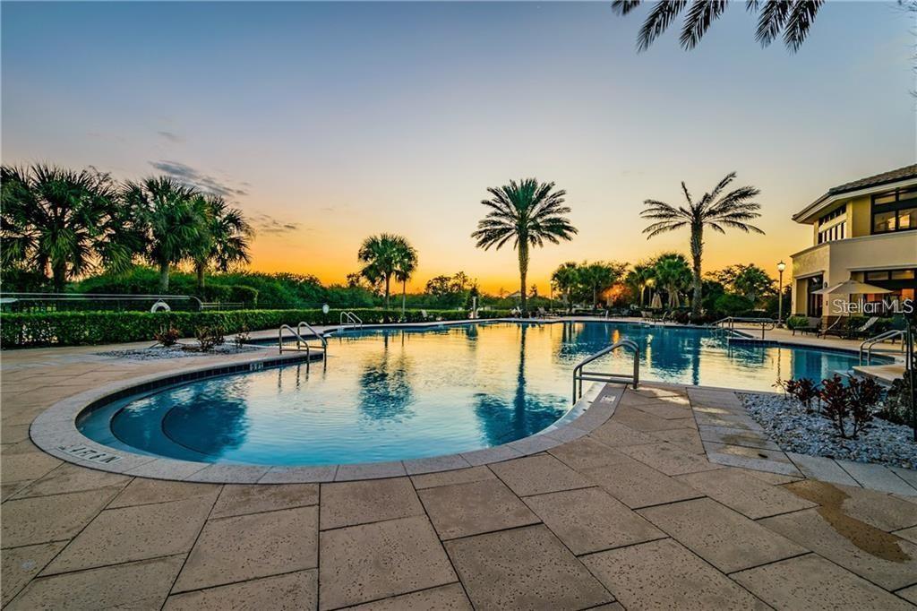 Image 80 of 91 For 1427 Emerald Dunes Drive 19