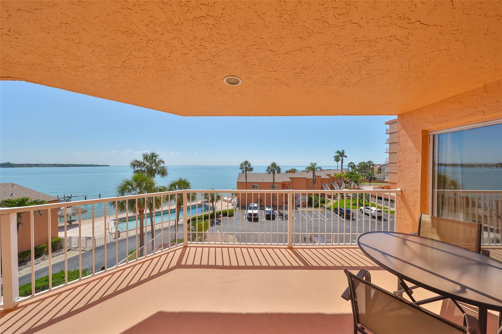 Image 12 of 33 For 7430 Sunshine Skyway Lane S 403