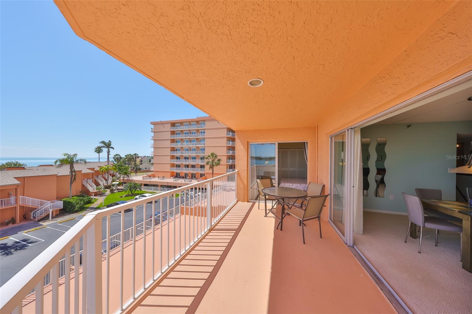Image 13 of 33 For 7430 Sunshine Skyway Lane S 403