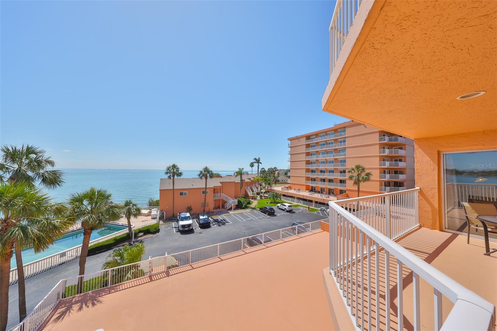 Image 14 of 33 For 7430 Sunshine Skyway Lane S 403
