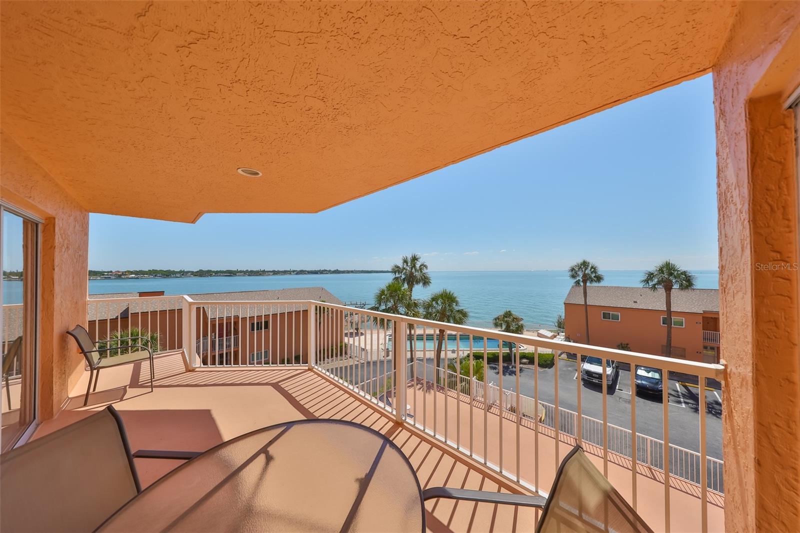 Image 15 of 33 For 7430 Sunshine Skyway Lane S 403