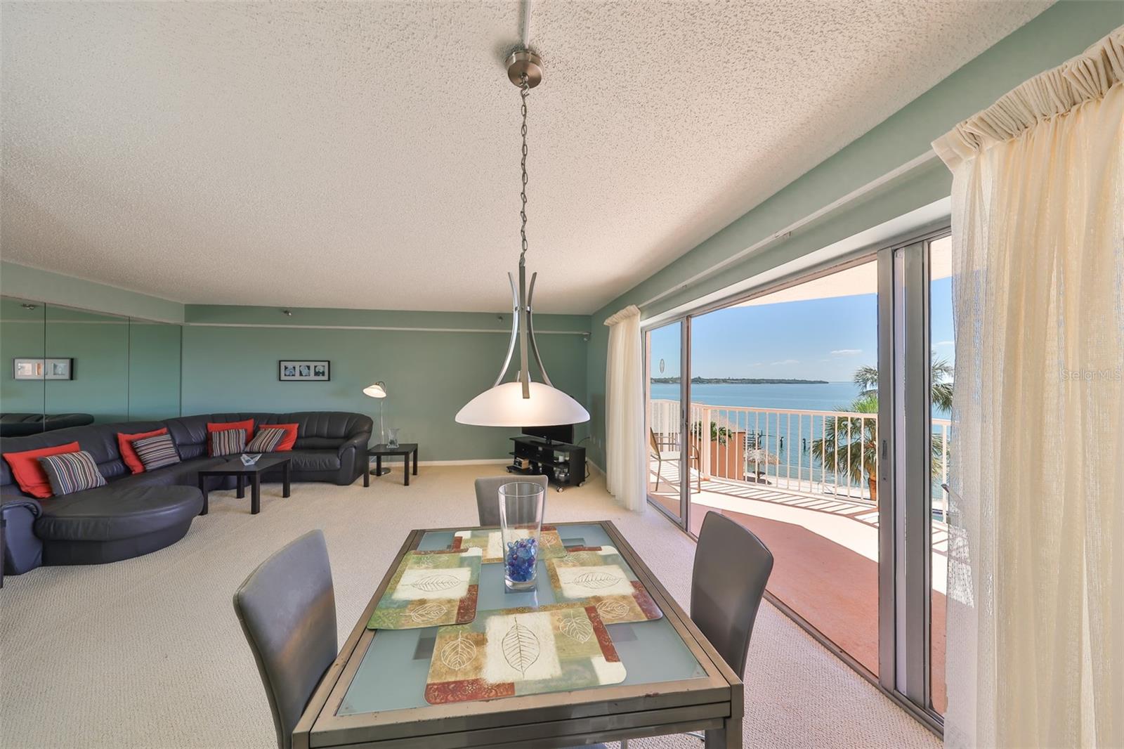 Image 4 of 33 For 7430 Sunshine Skyway Lane S 403