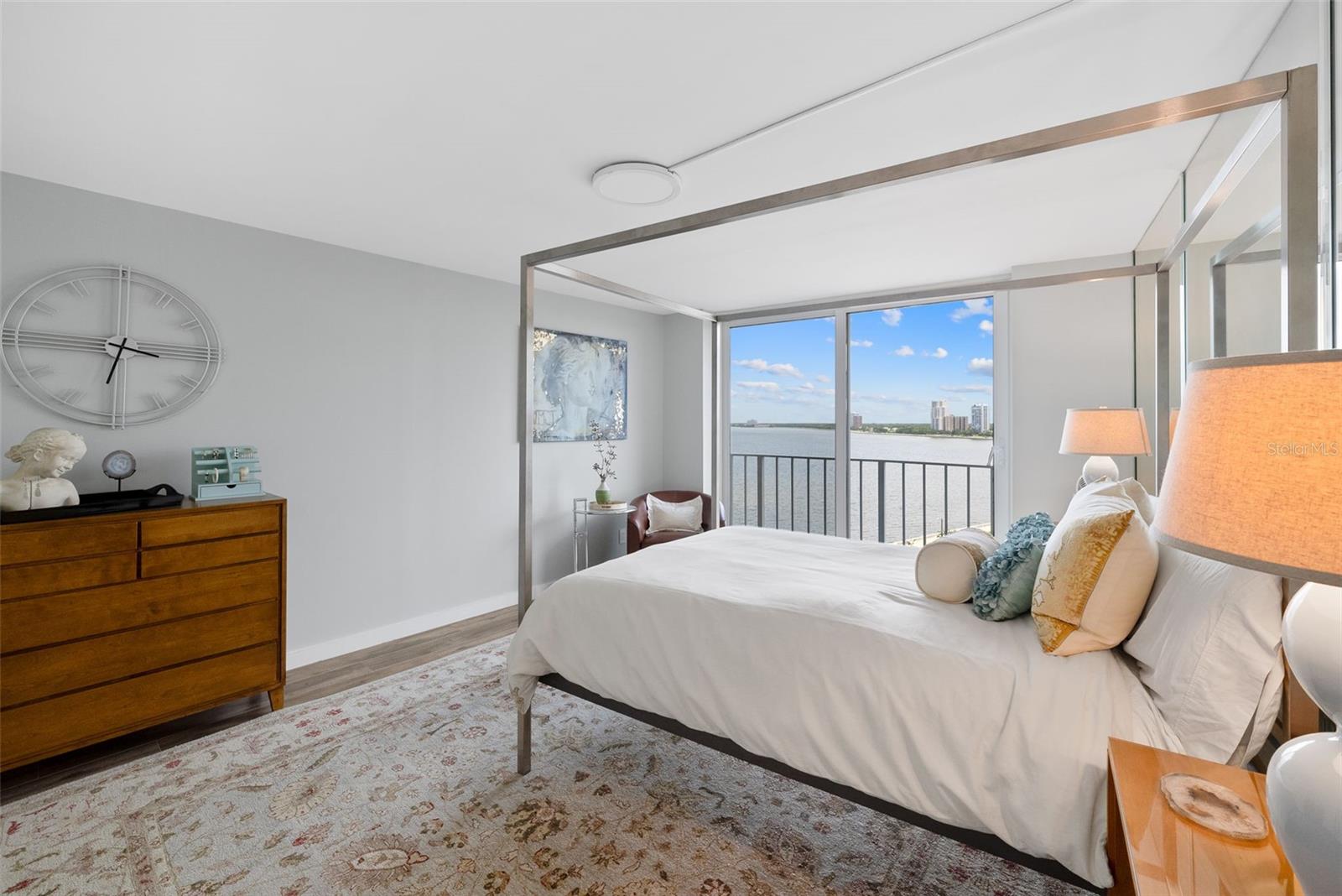 Image 13 of 18 For 2611 Bayshore Boulevard 1002