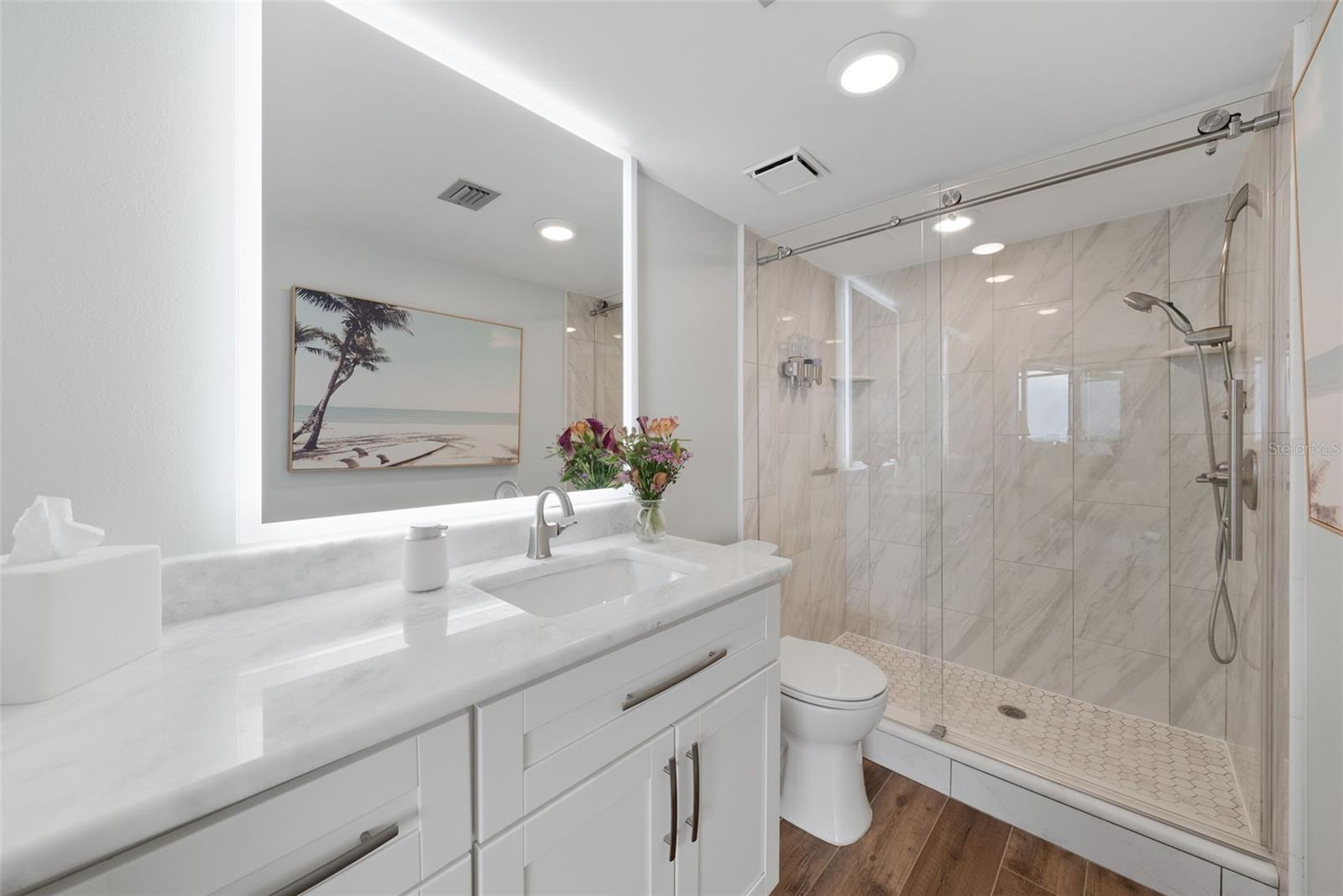 Image 16 of 18 For 2611 Bayshore Boulevard 1002
