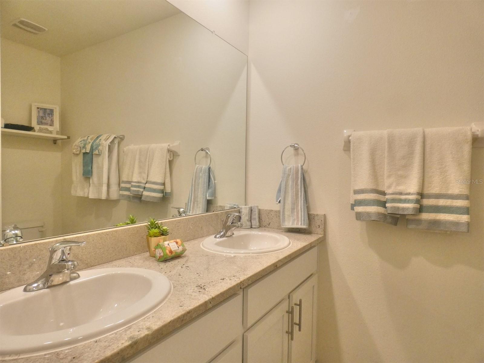 Image 19 of 31 For 17014 Oval Rum Drive