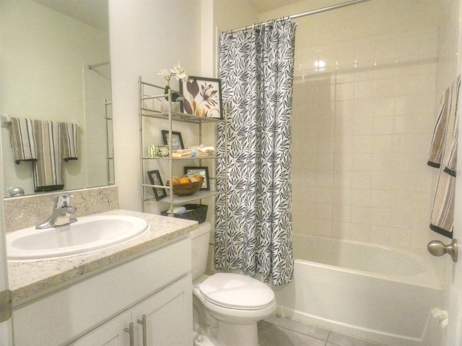 Image 23 of 31 For 17014 Oval Rum Drive