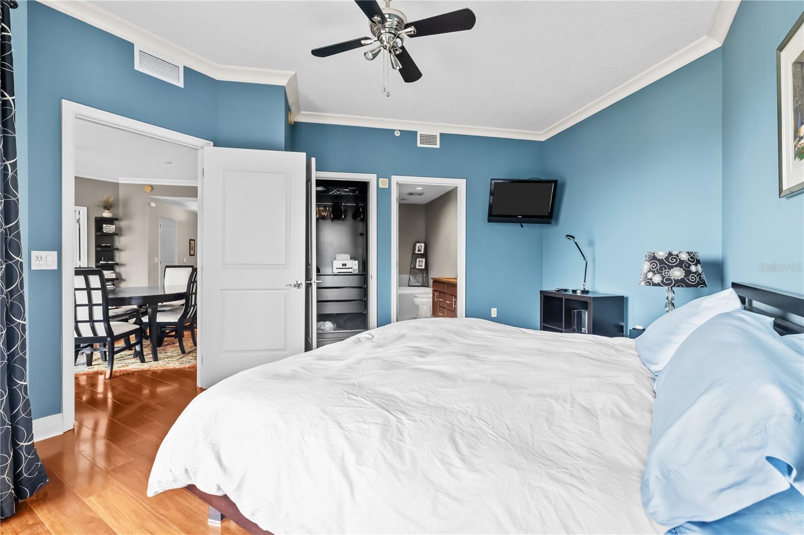 Image 14 of 46 For 449 12th Street 705