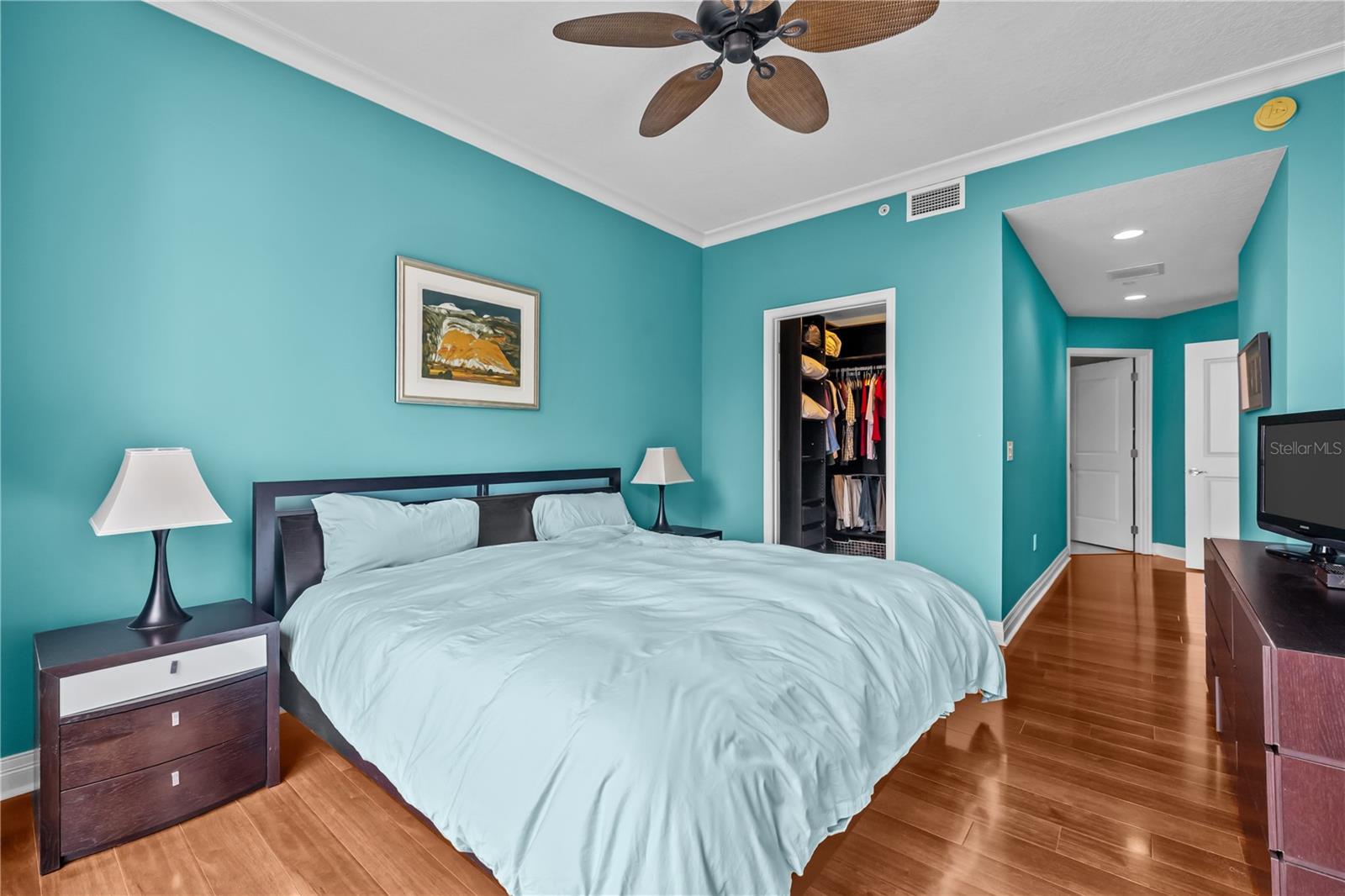 Image 21 of 46 For 449 12th Street 705