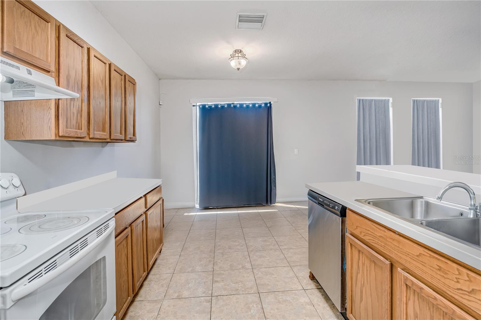 Image 6 of 17 For 814 Fern Leaf Drive