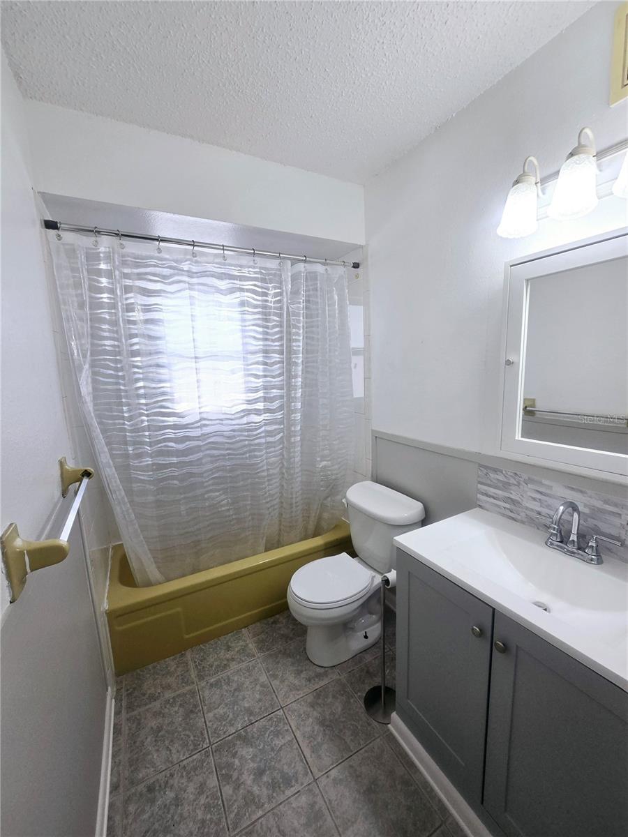Image 15 of 18 For 773 9th Street G