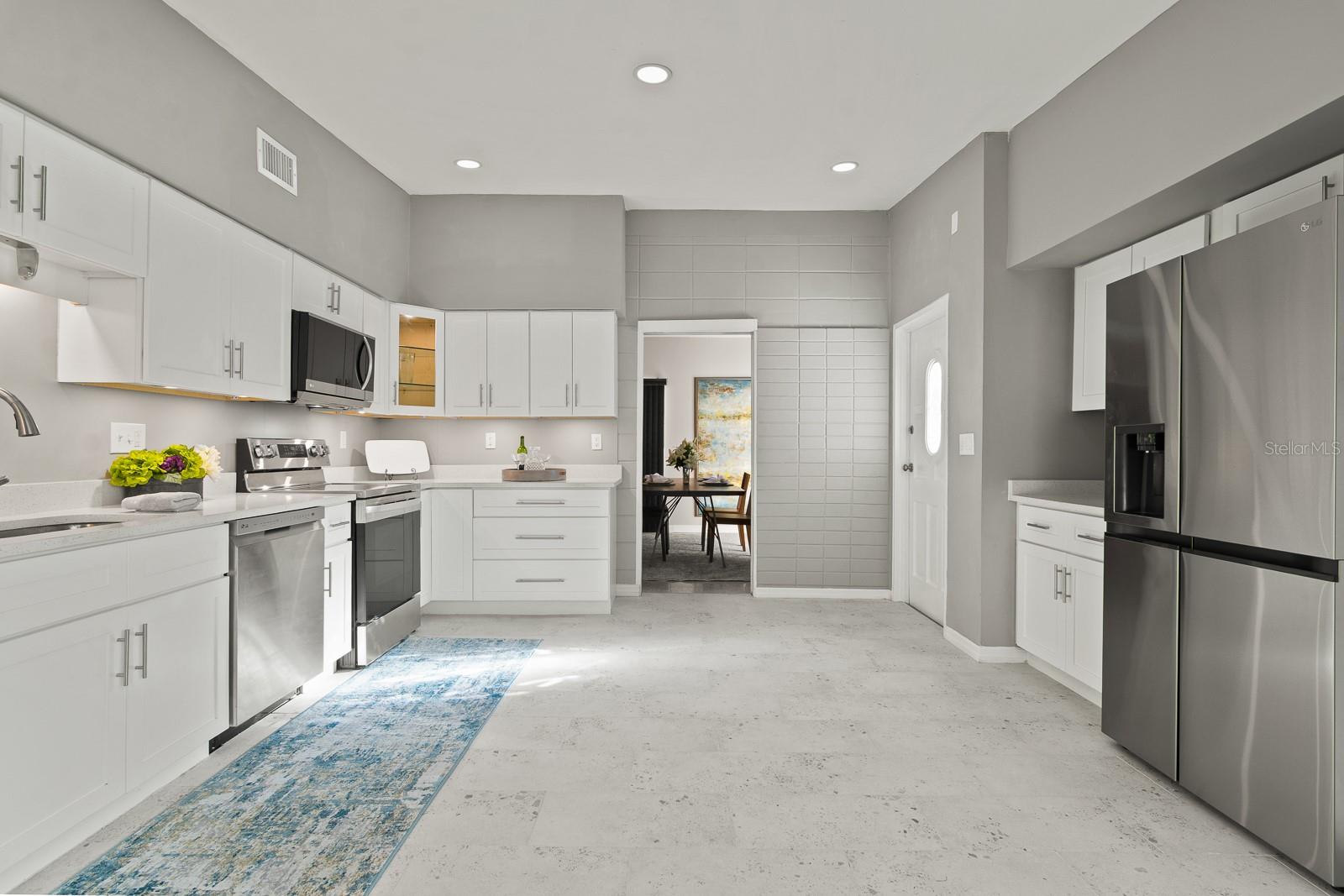 Image 12 of 42 For 510 Robles Street