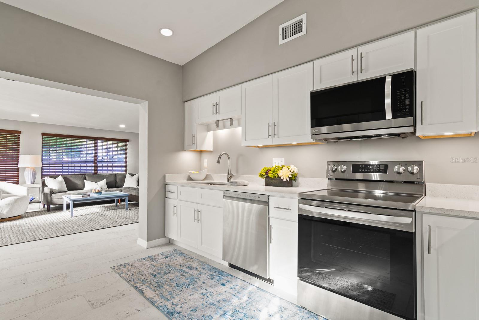 Image 15 of 42 For 510 Robles Street