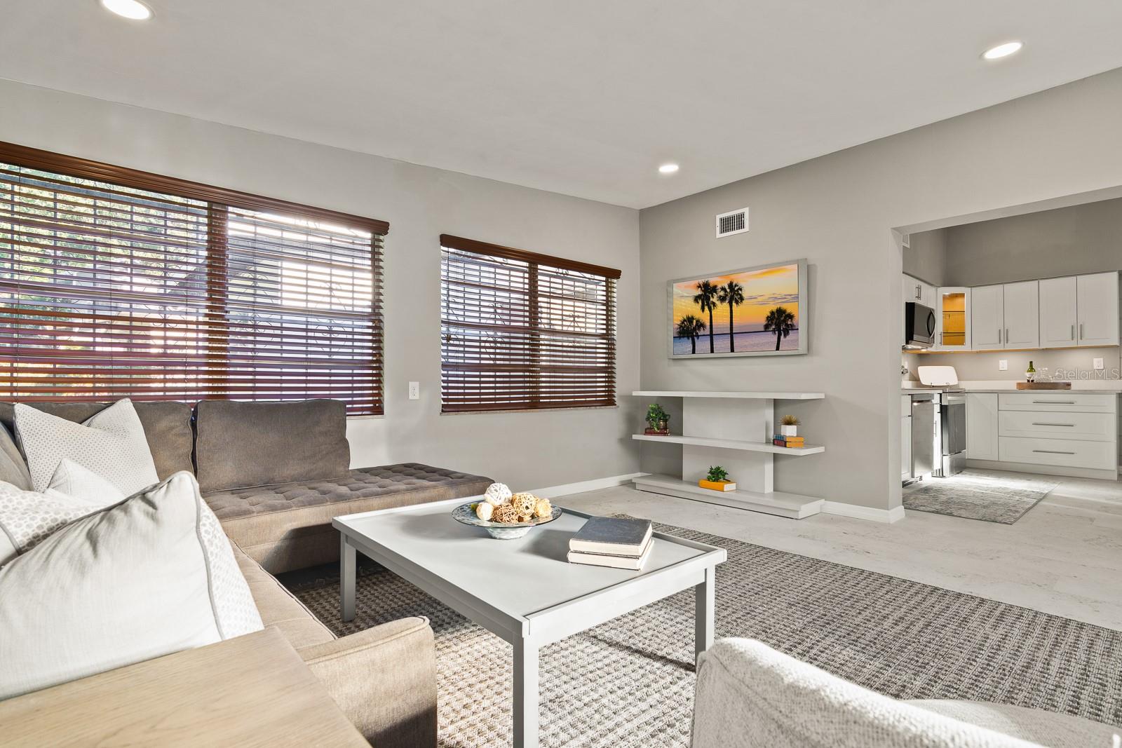 Image 21 of 42 For 510 Robles Street