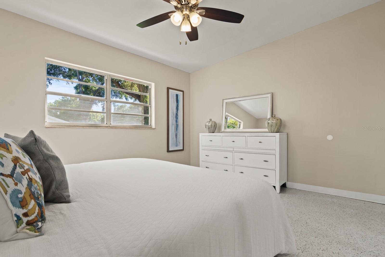 Image 24 of 42 For 510 Robles Street