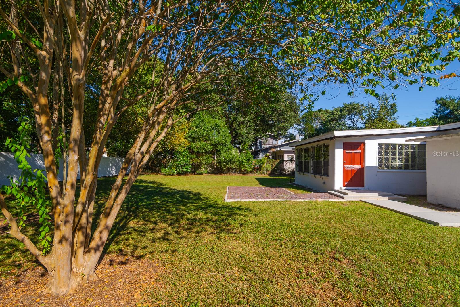 Image 32 of 42 For 510 Robles Street