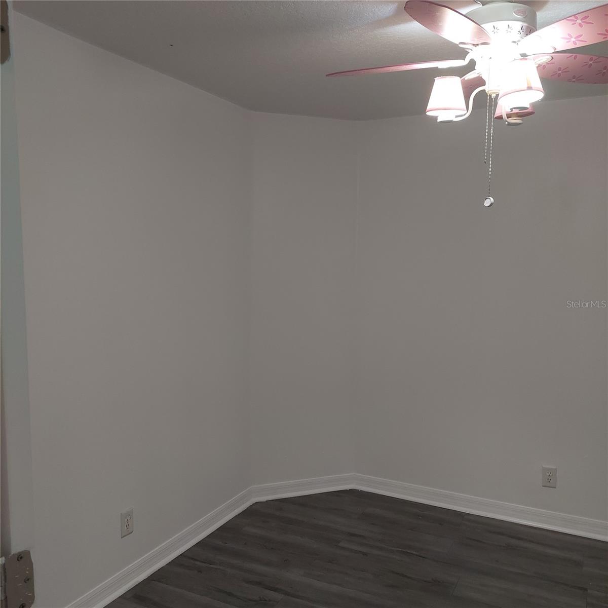 Image 21 of 43 For 9544 Charlesberg Drive