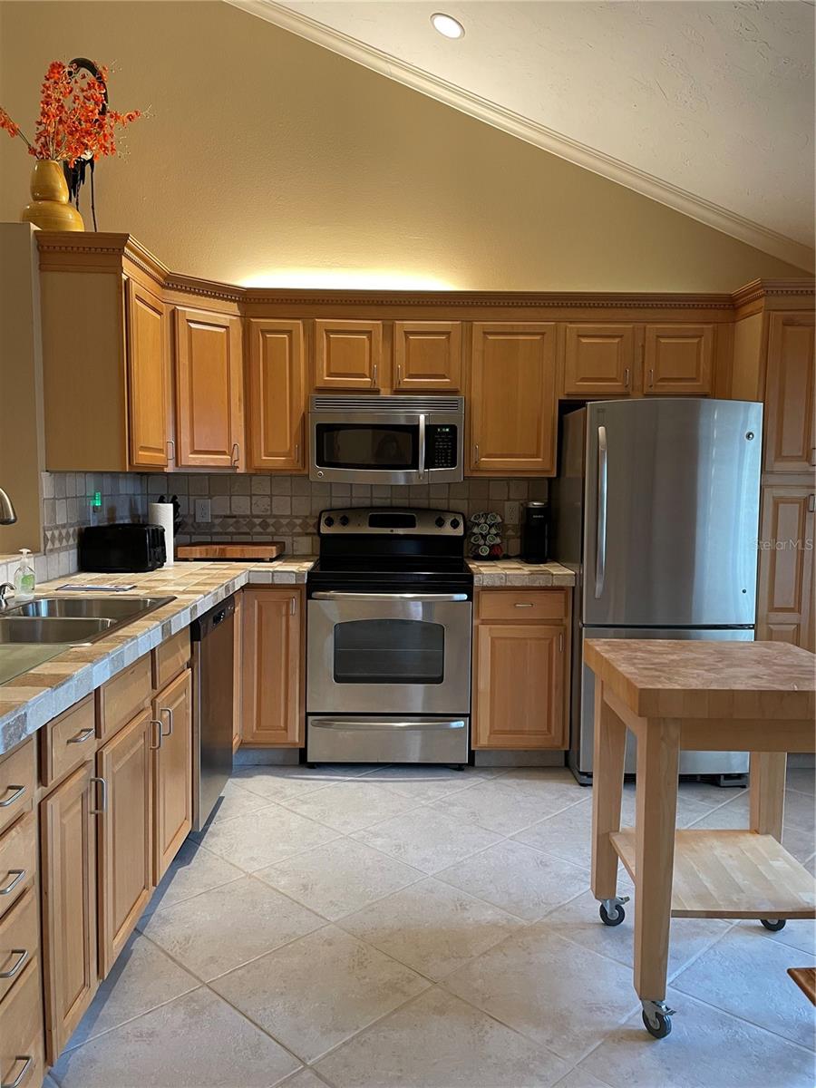 Image 5 of 25 For 1801 Lake Road 8e