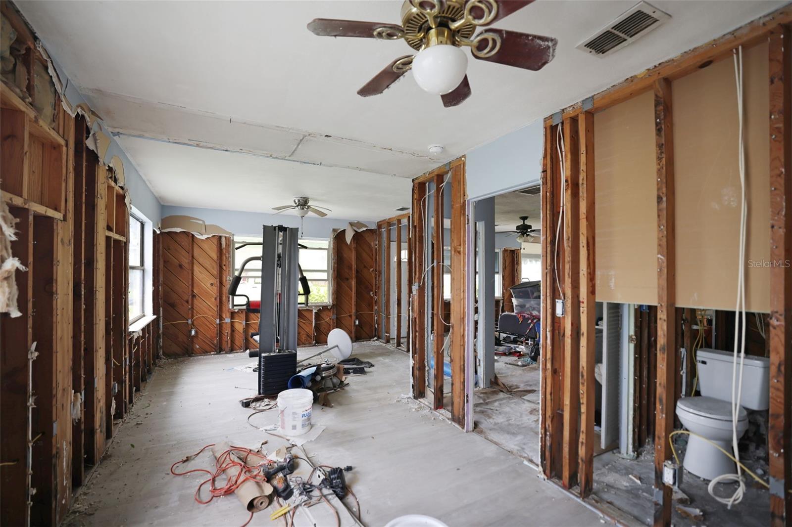 Image 16 of 20 For 1875 Mississippi Avenue Ne