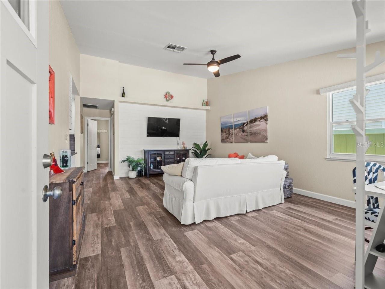 Image 15 of 30 For 1165 Falcon Drive