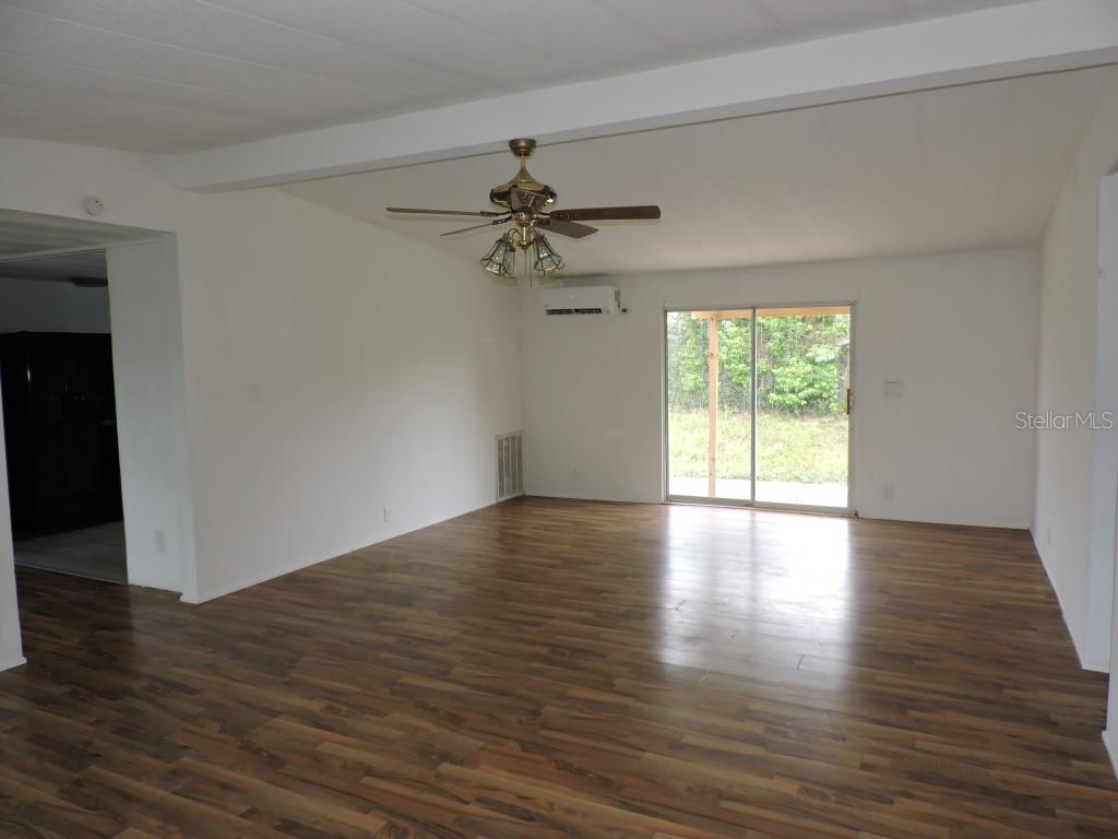 Image 4 of 12 For 10685 127th Lane