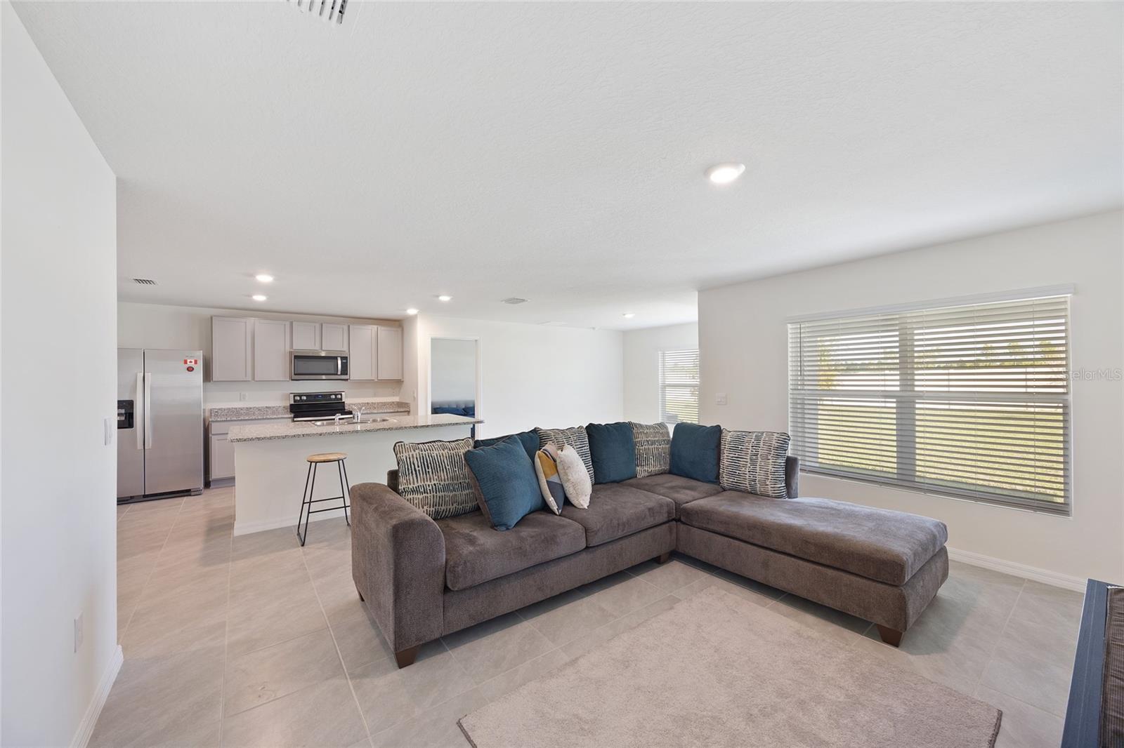Listing photo id 5 for 11517 Timber Grove Lane
