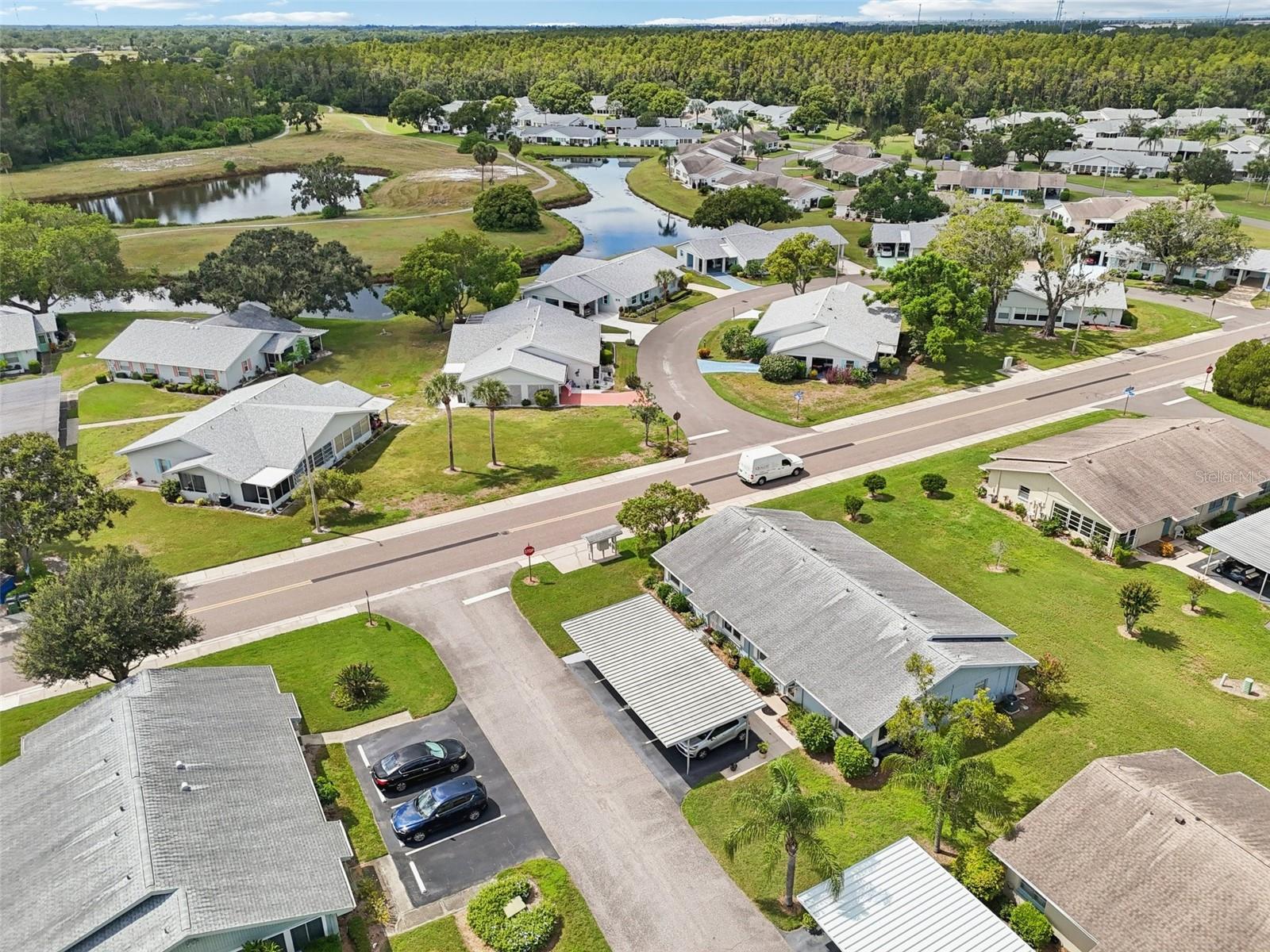 Image 34 of 57 For 214 Gloucester Boulevard