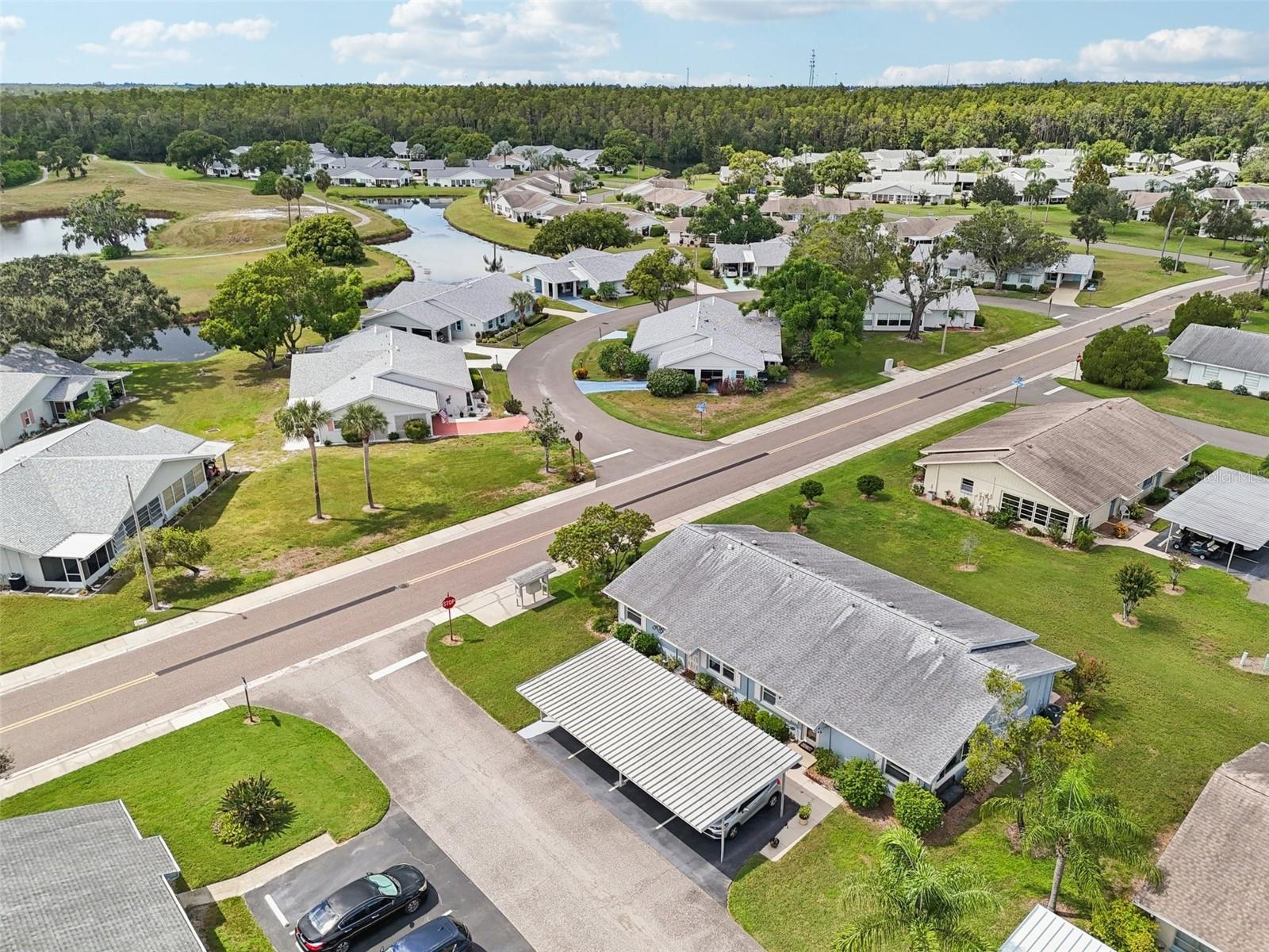Image 37 of 57 For 214 Gloucester Boulevard