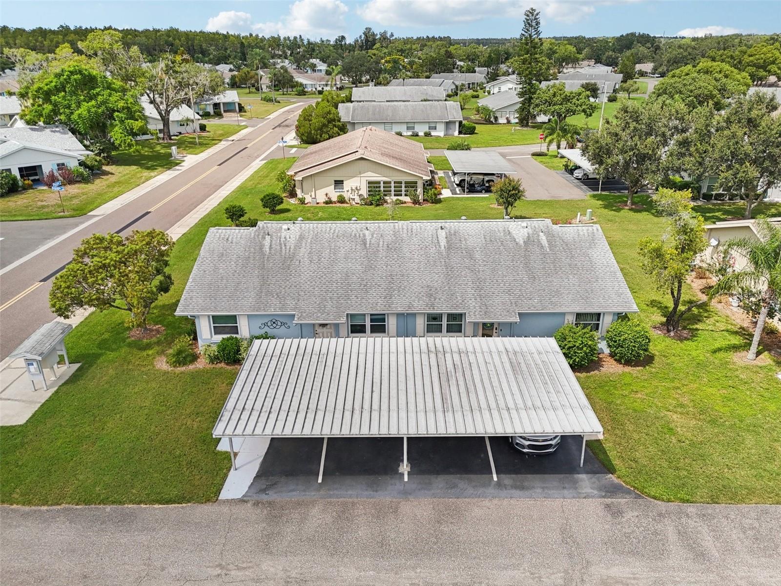 Image 39 of 57 For 214 Gloucester Boulevard