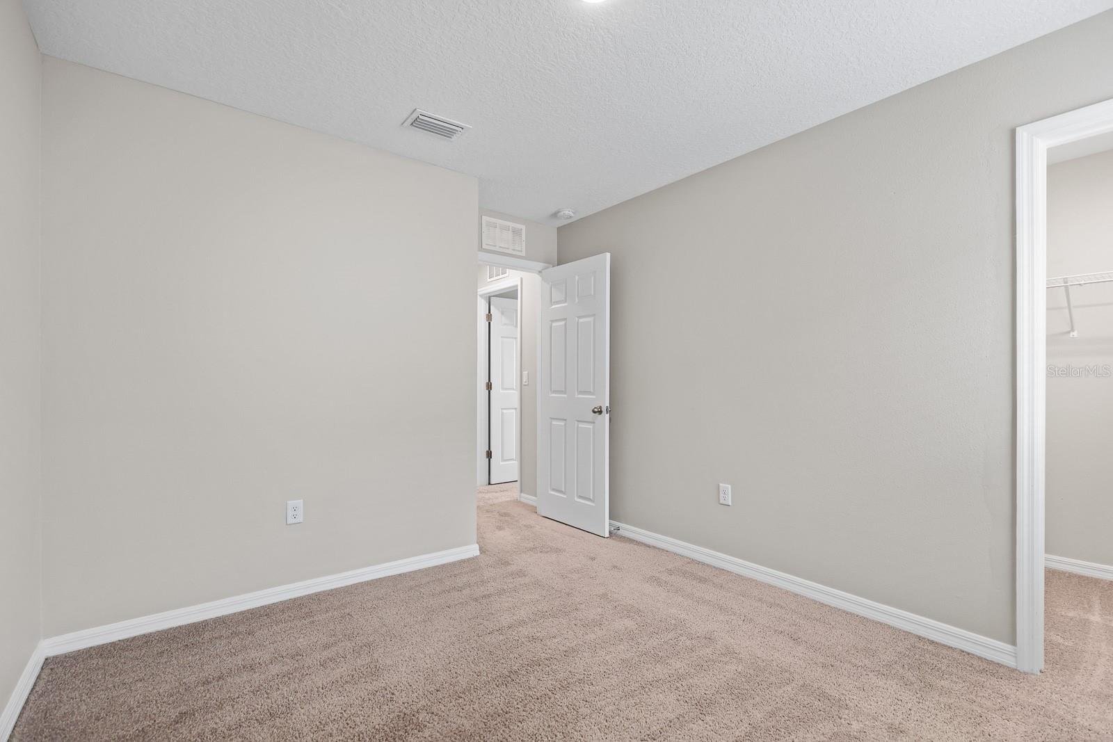 Image 18 of 55 For 5466 Summer Sunset Drive