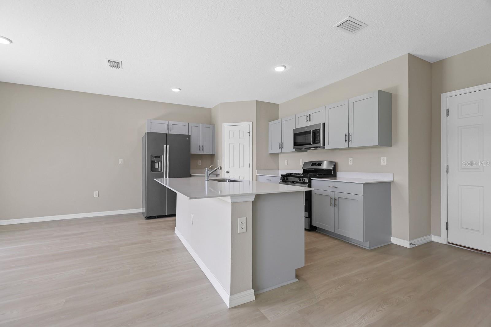 Image 5 of 55 For 5466 Summer Sunset Drive