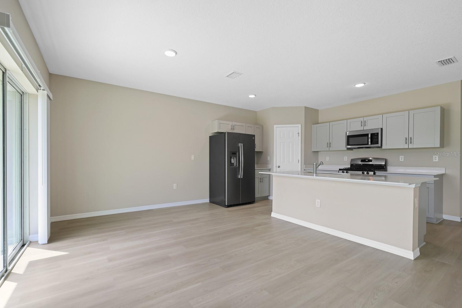 Image 8 of 55 For 5466 Summer Sunset Drive