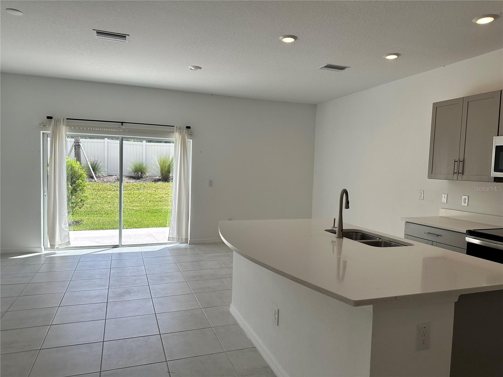 Image 11 of 33 For 2408 Paravane Way